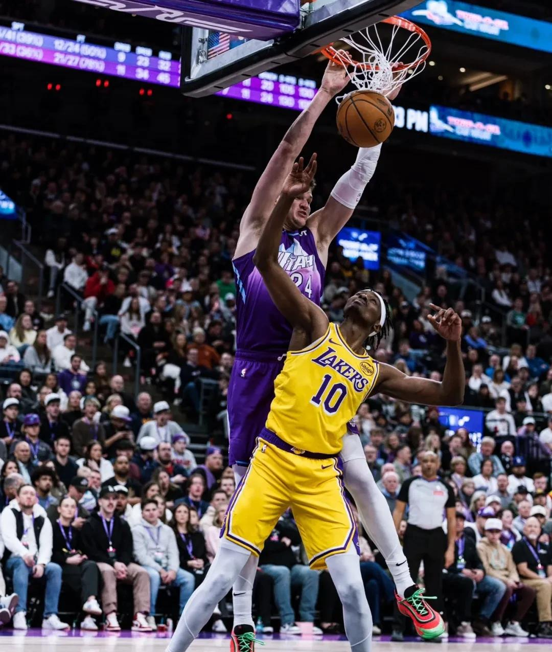 包含冷门频出!篮球战况跌宕起伏的词条 包含冷门频出!篮球战况跌宕起伏的词条