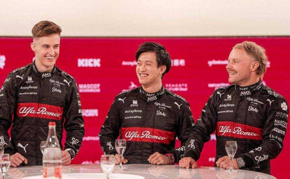 阿斯顿马丁翻盘威廉姆斯，周冠宇惊艳四座的简单介绍